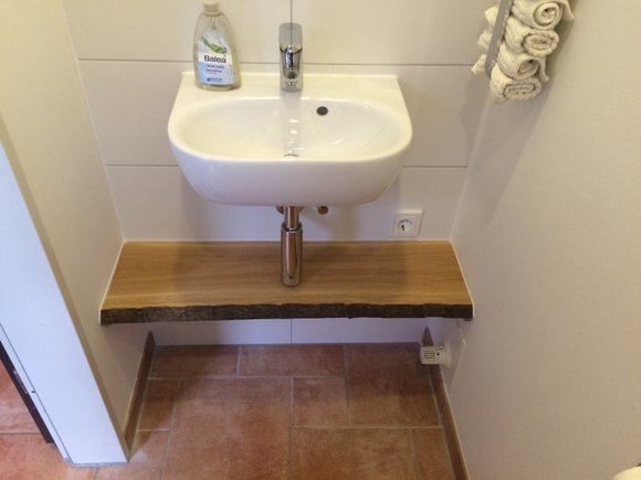 Waschtischregal nach Maß