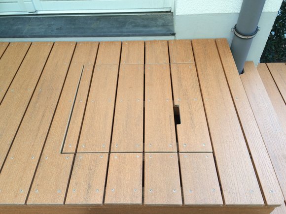 Terrassendielen aus WPC mit Klappe